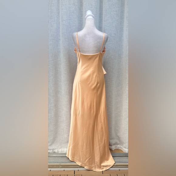 Gianni Bini Quinn ruffle draped V-neck sleeveless satin dress soft peach color - Picture 2 of 12